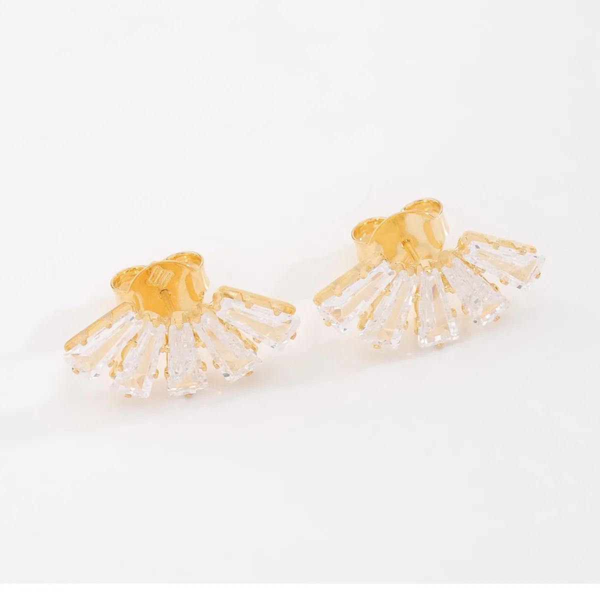 Brinco Facet Ouro 18K